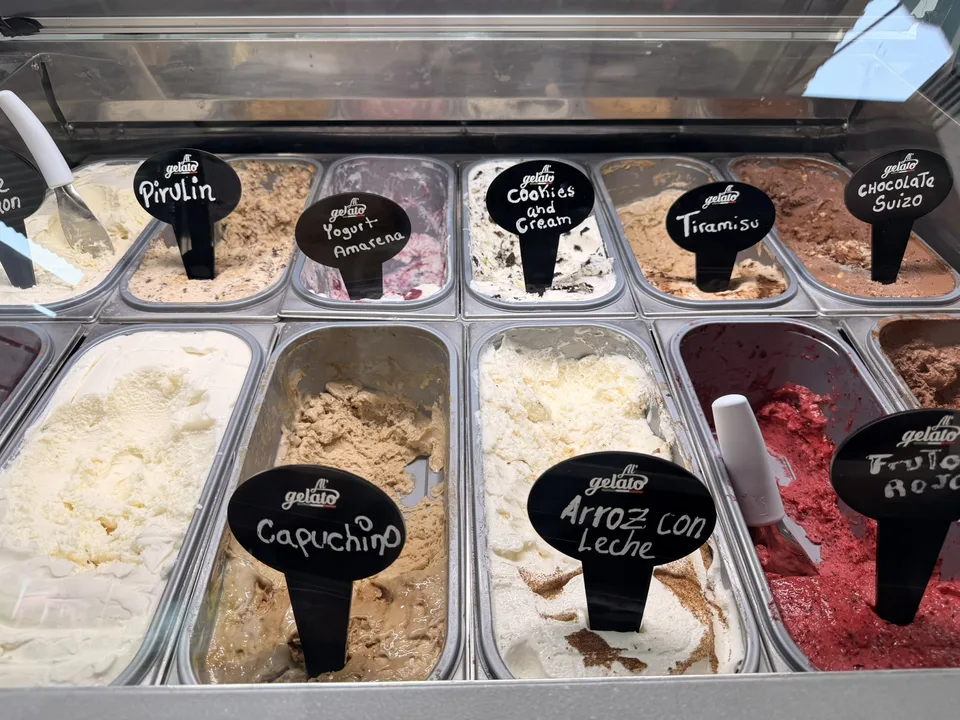 Vitrina de helados de Al’Gelato en Lo Prado